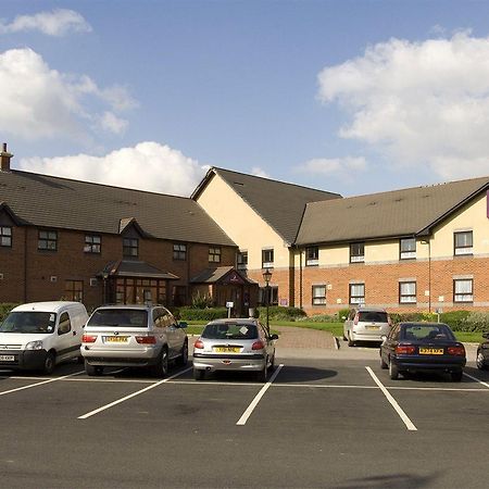 Premier Inn Barnsley 武姆韦尔 外观 照片