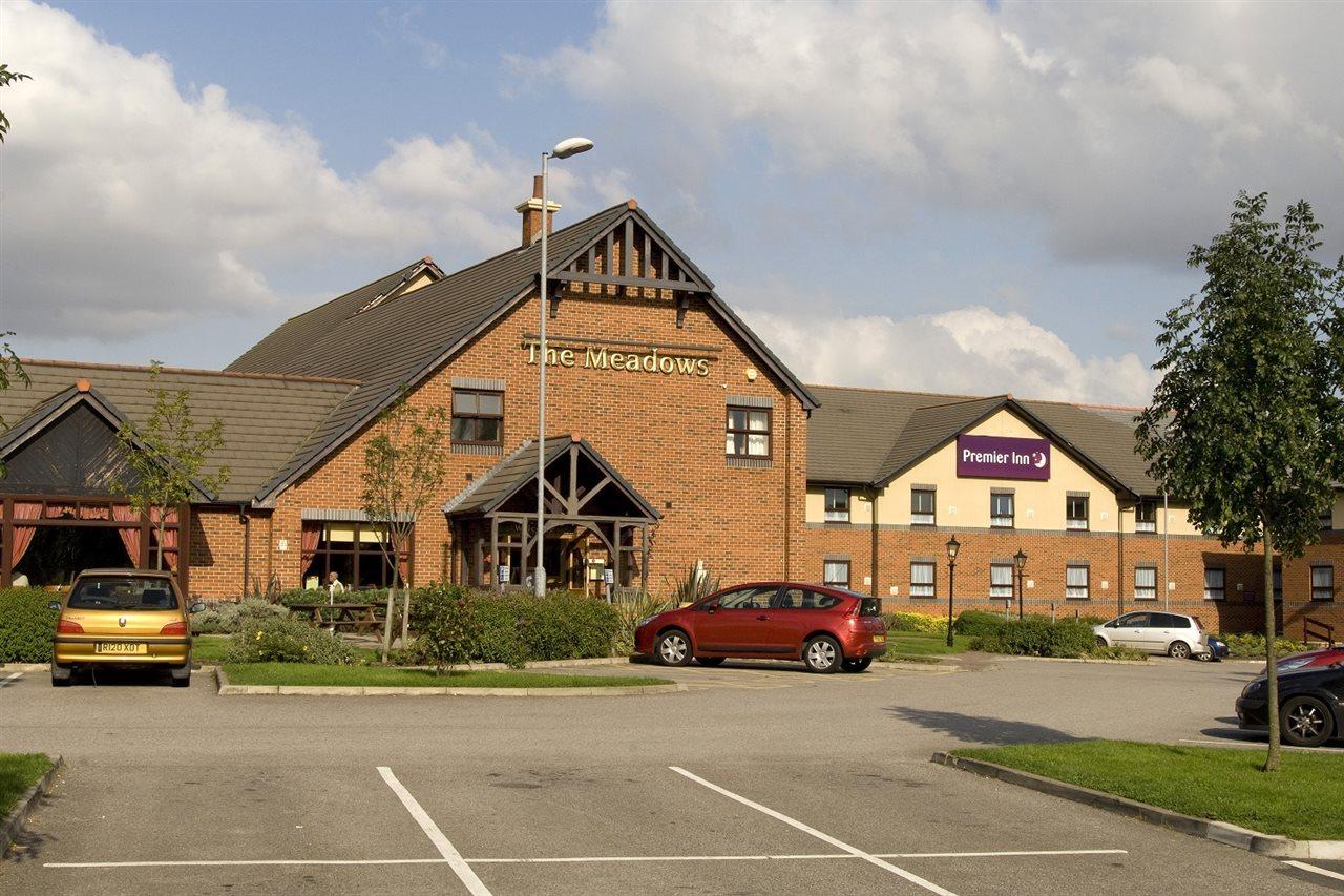 Premier Inn Barnsley 武姆韦尔 外观 照片